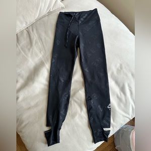 Black nike air leggings